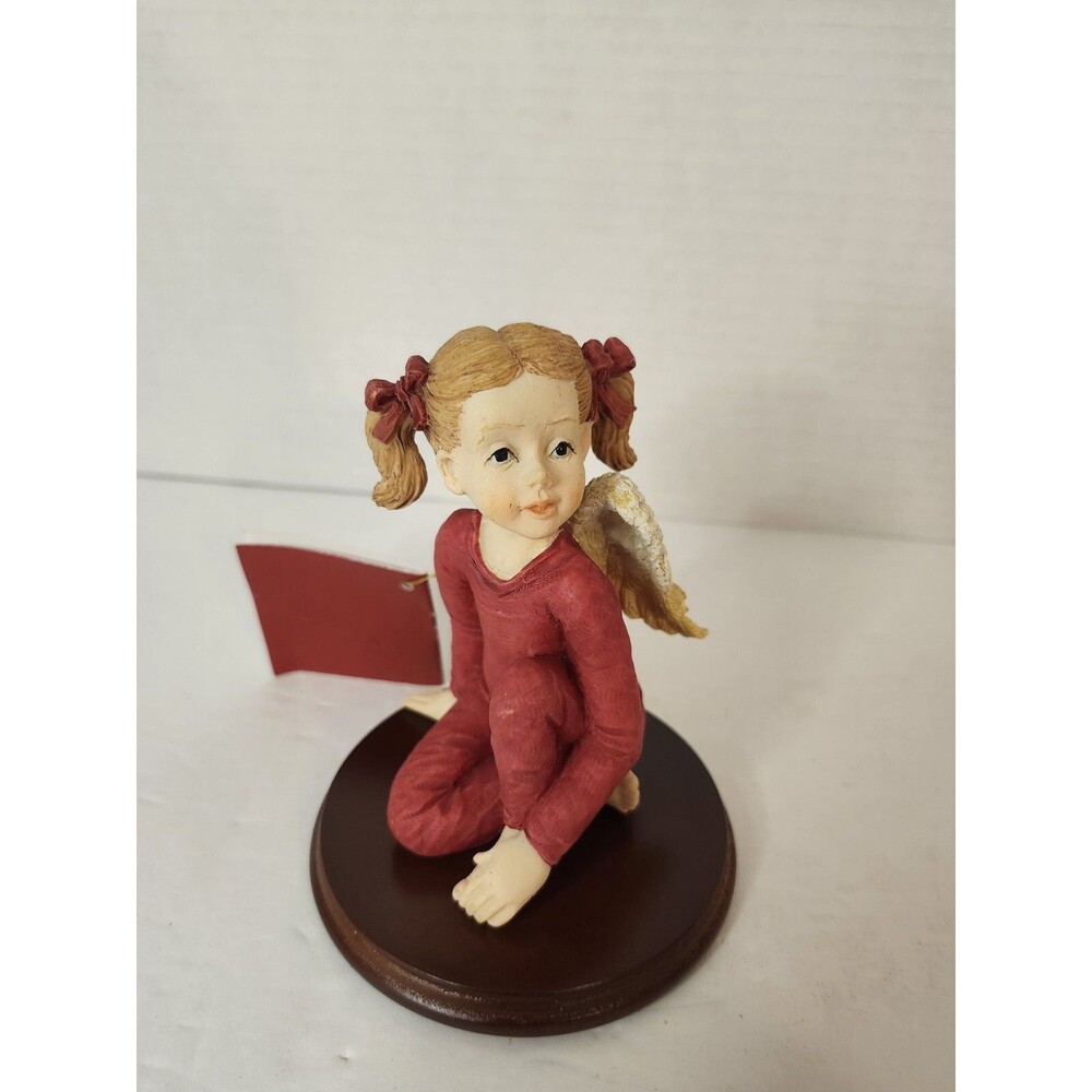 House of Lloyd Pajama Angel Figurine Christmas Aroud the World S. Lordi 1996